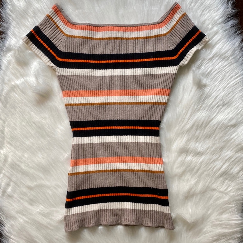 🎉🥳Host Pic🎉 H&M Striped Knit Top